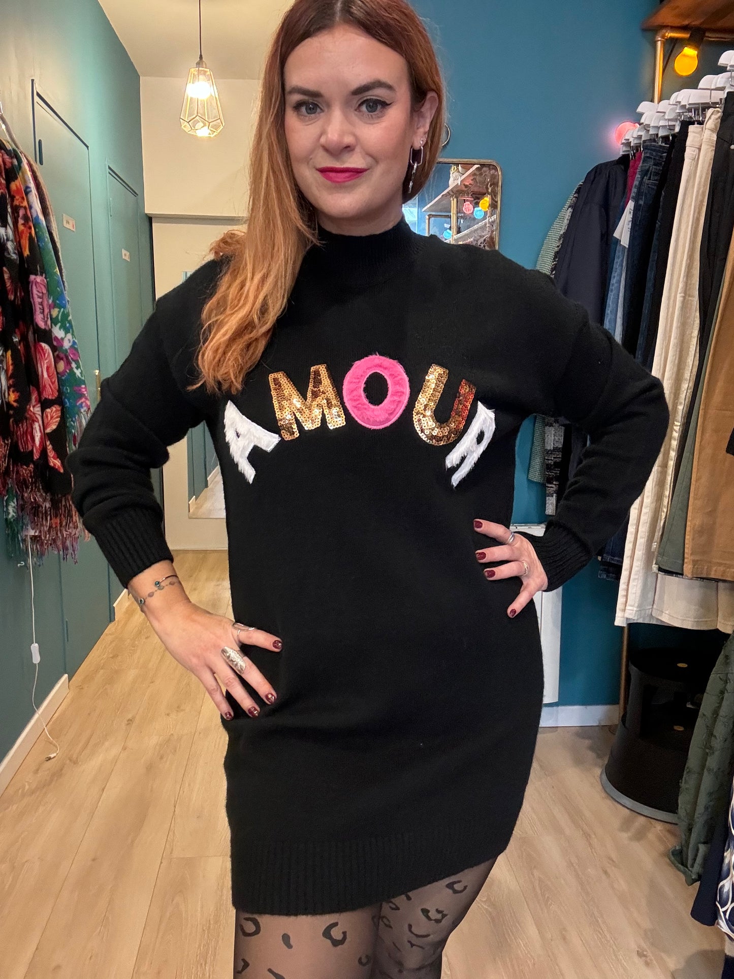Robe pull courte "Amour" 🖤✨