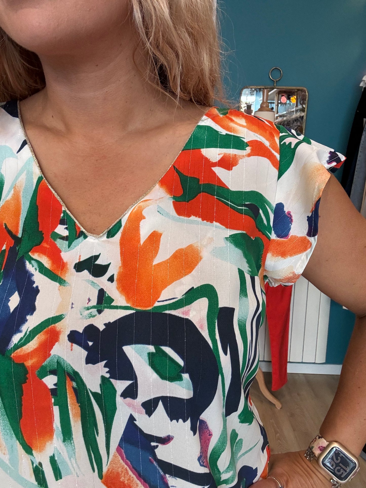 🌟 Top fluide à imprimé coloré