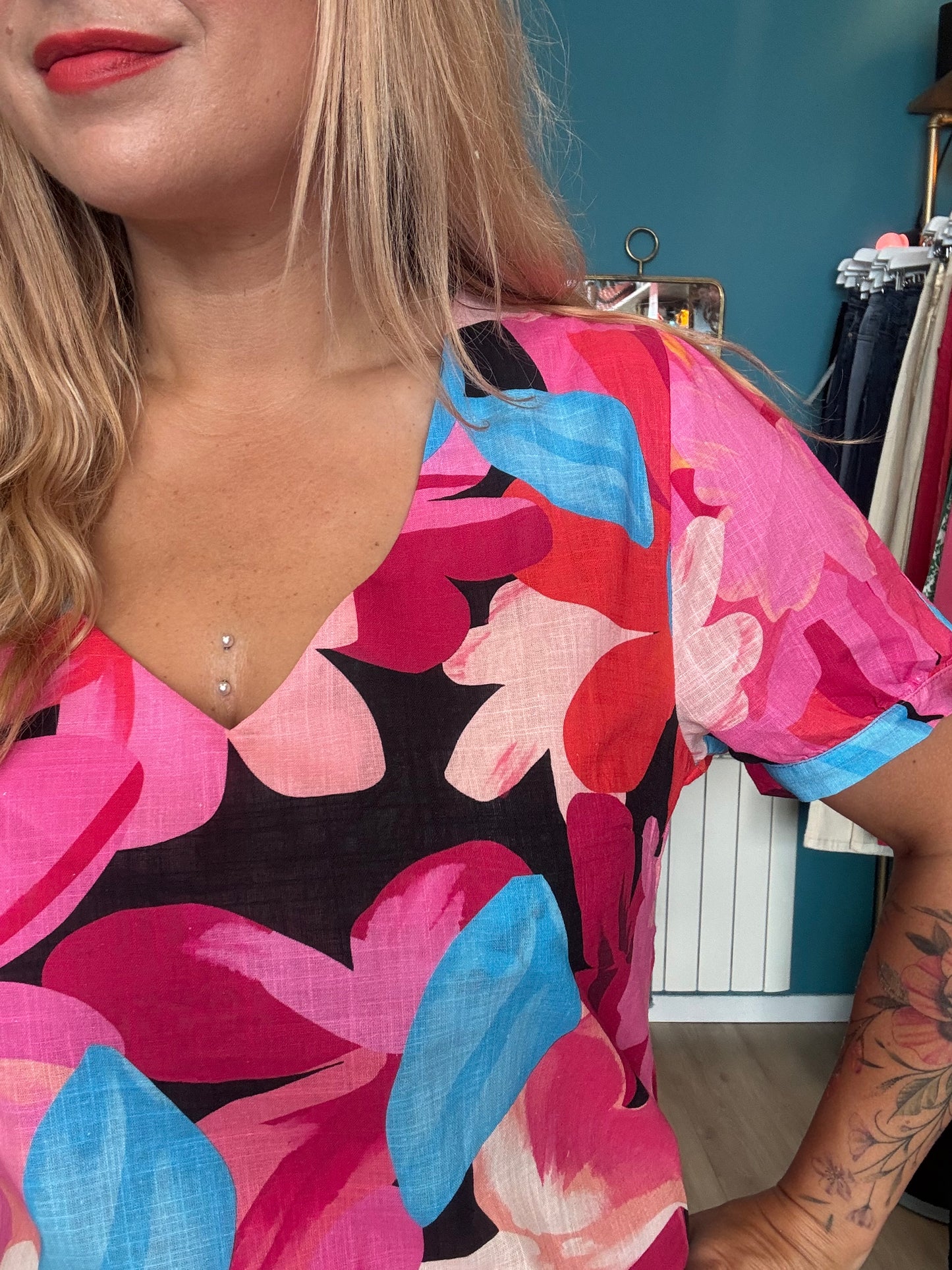 đș Robe courte Ă imprimĂ© floral tropical