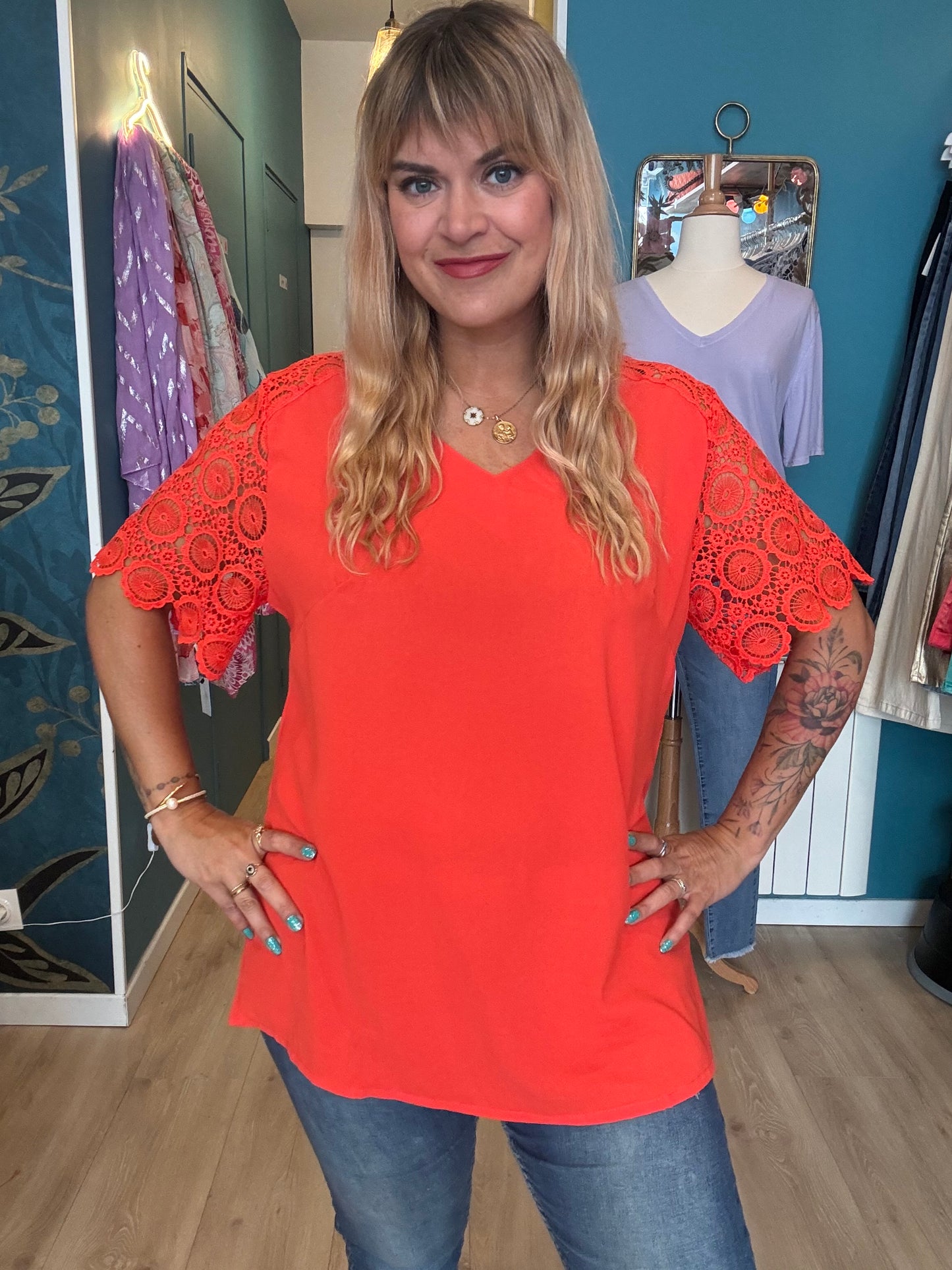 đ„ Top orange Ă©clatant en dentelle đ„