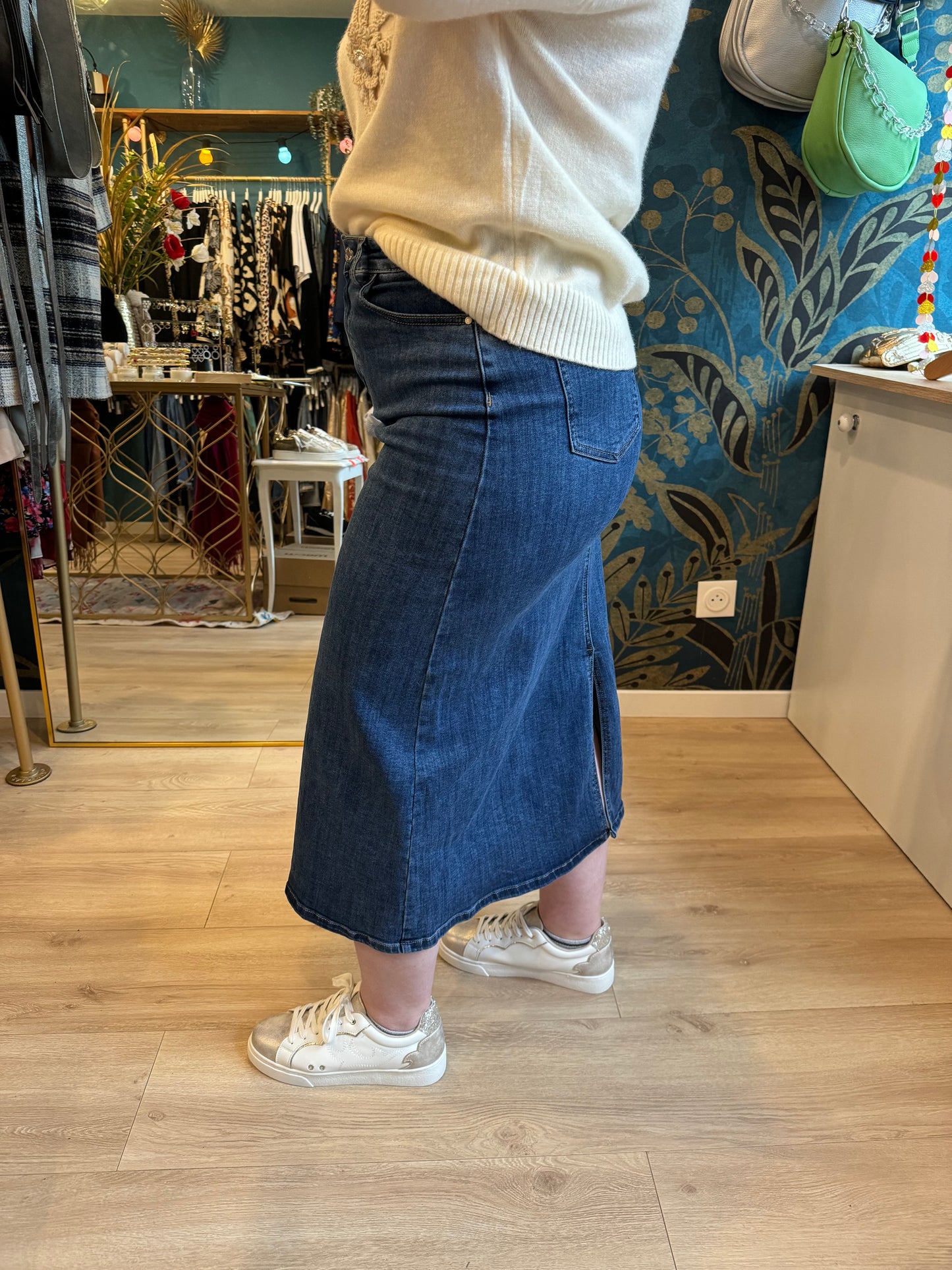 👖 Jupe en jean longue avec fente à l’arrière ✨
