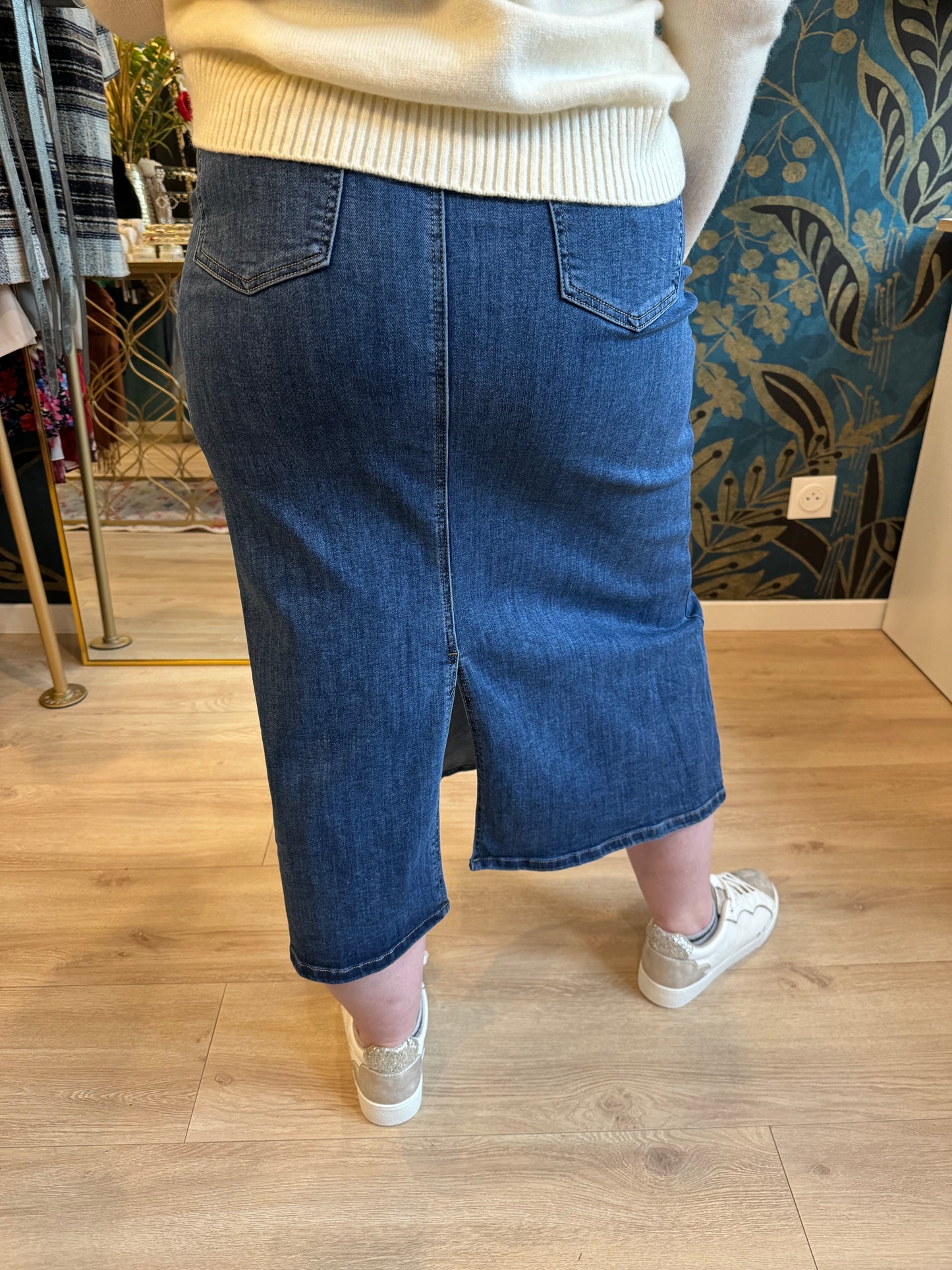 👖 Jupe en jean longue avec fente à l’arrière ✨