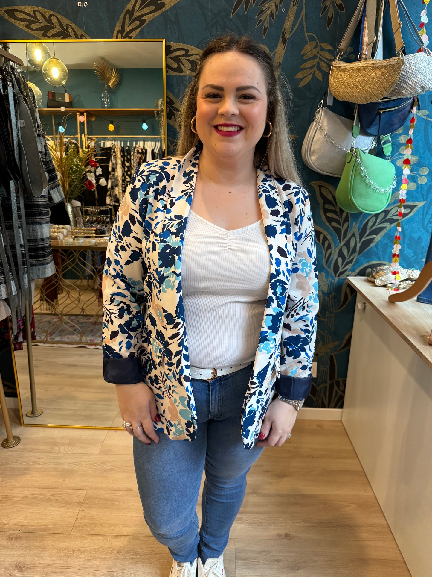 💙 Blazer imprimé floral – Élégance et fraîcheur ! ✨