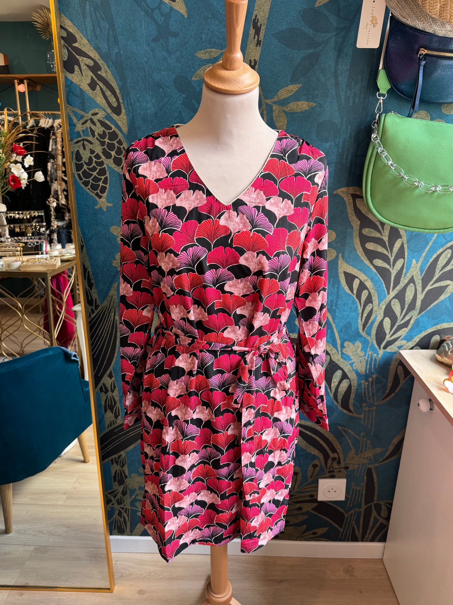 Robe élégance florale 🌸✨