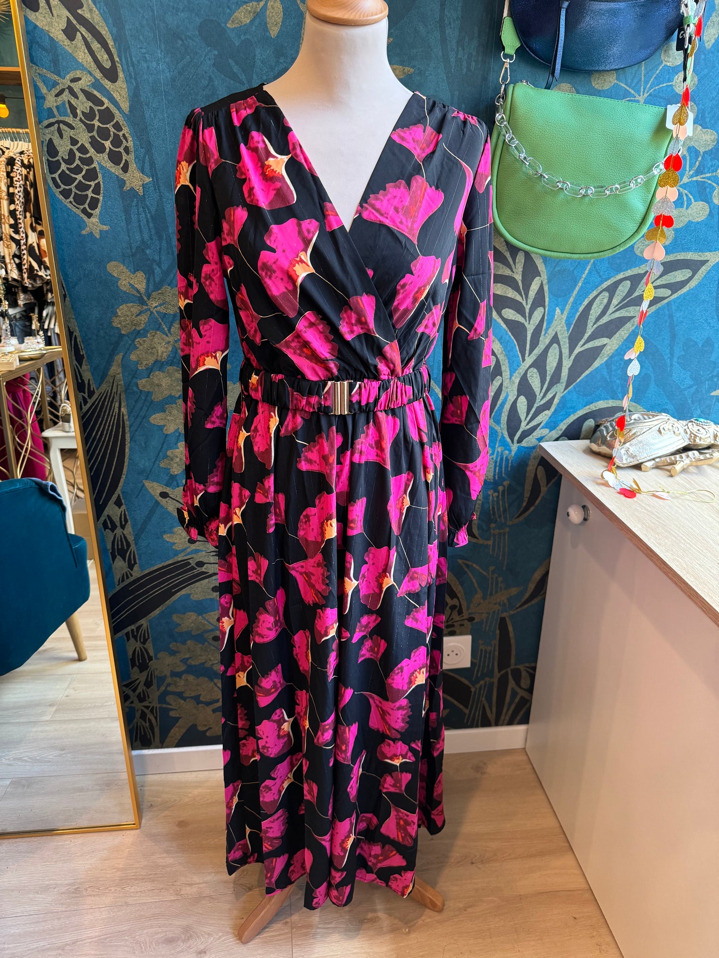 Robe longue élégante et florale 🌺✨