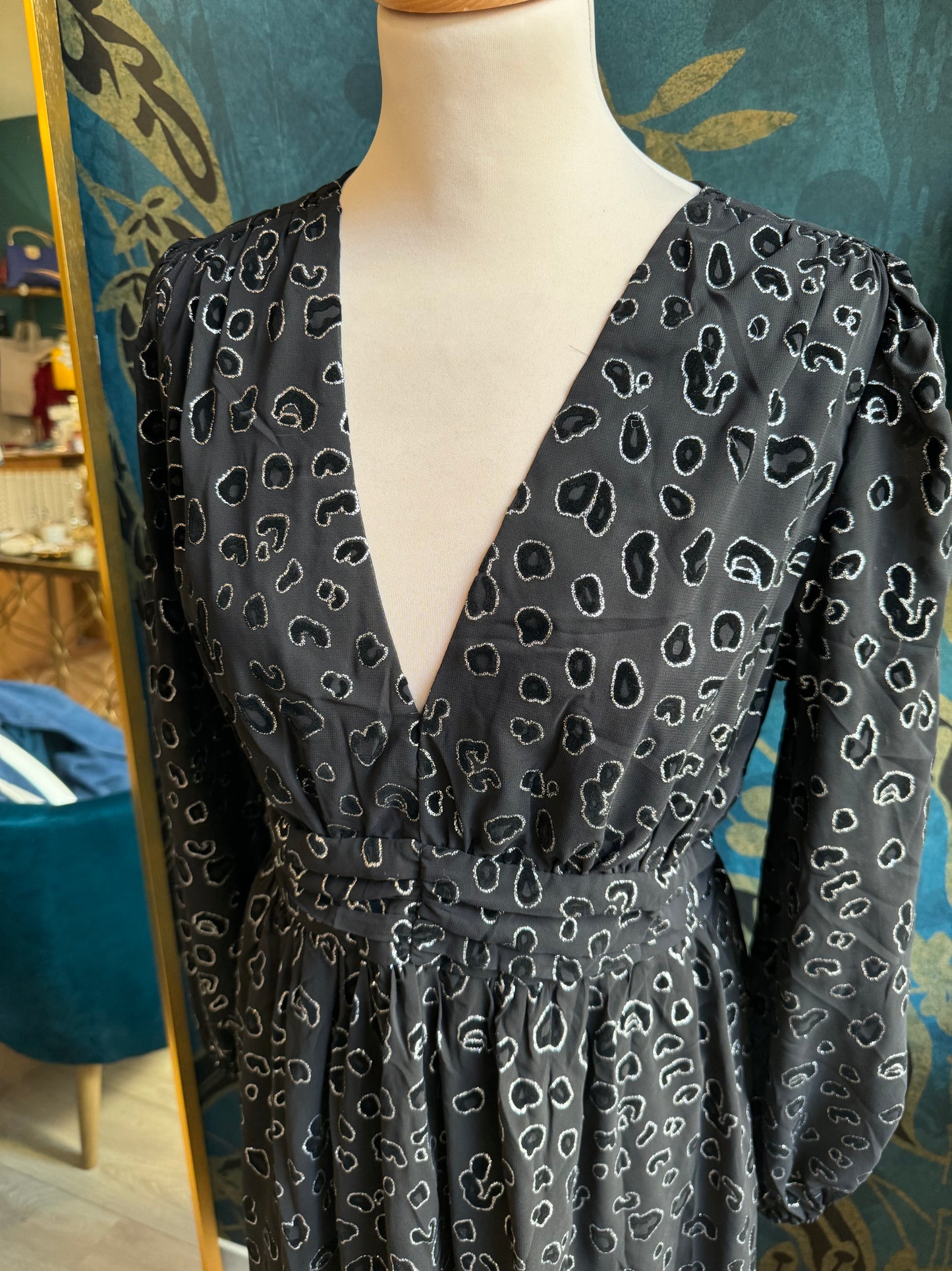 Robe élégance féline 🖤✨