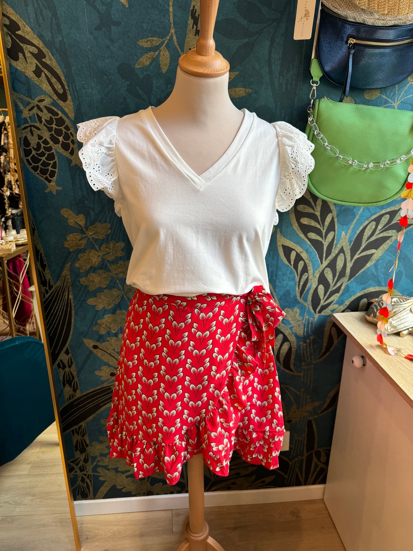 👗 Jupe courte portefeuille à imprimé rouge éclatant ❤️✨