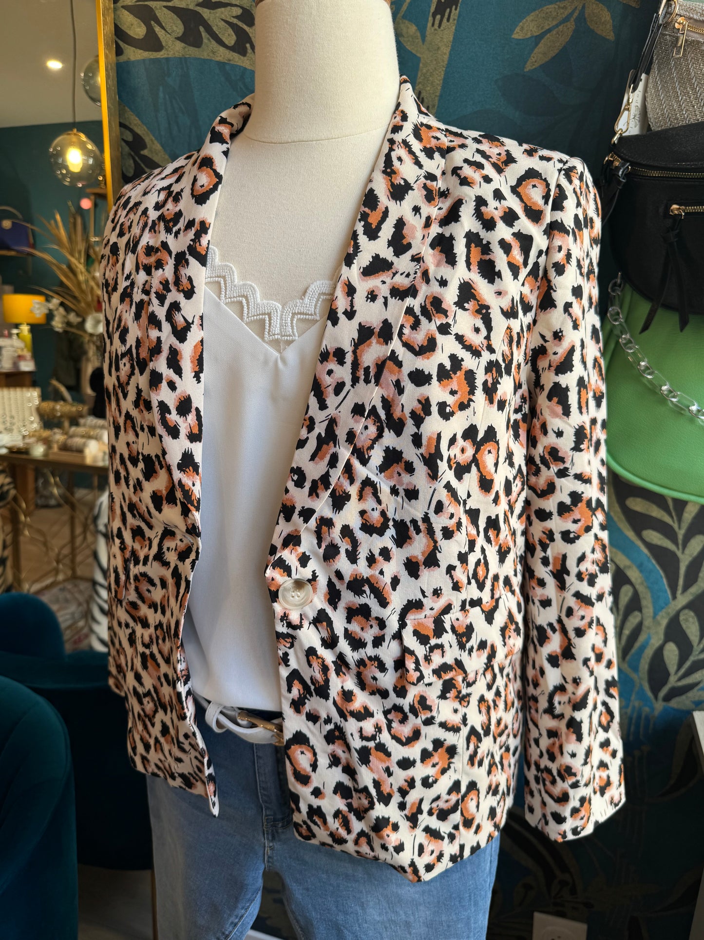 đ Blazer lĂ©opard â LâimprimĂ© sauvage ultra-tendance ! đ„