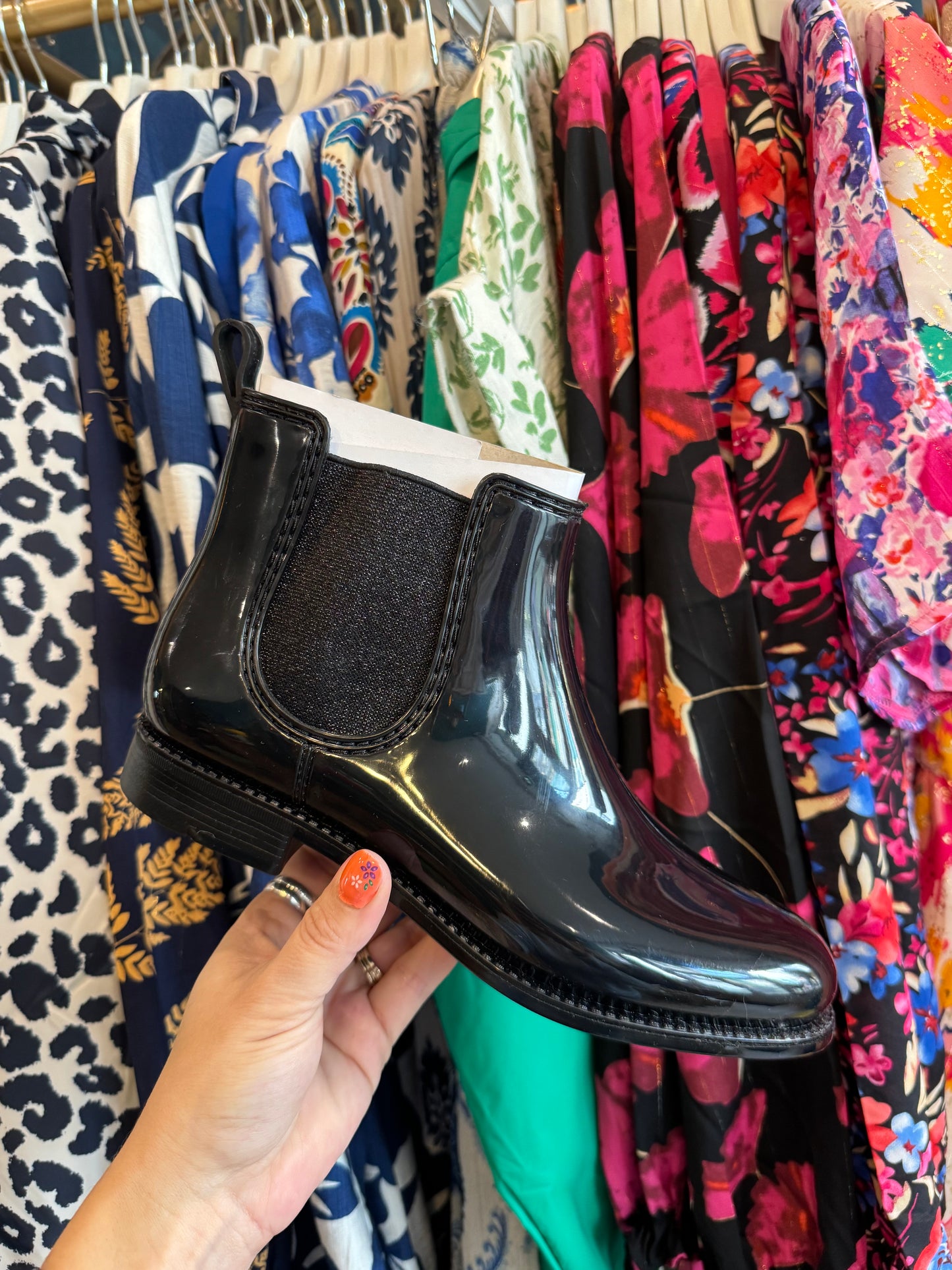 🖤 Bottines noires vernies chic et intemporelles ✨