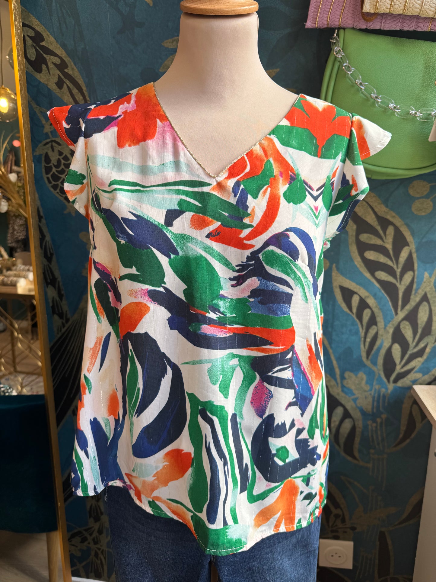 🌟 Top fluide à imprimé coloré