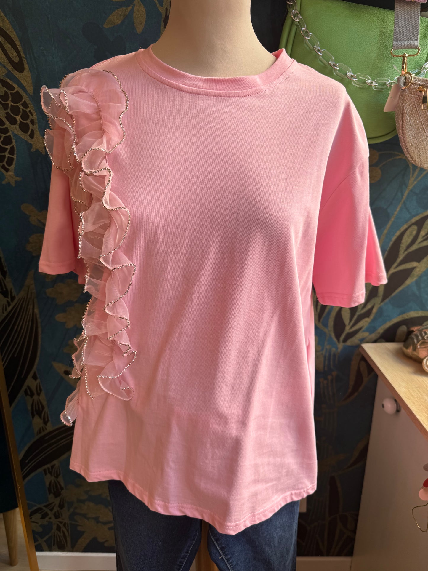 🍭 Tee-shirt rose bonbon avec volants et strass ✨