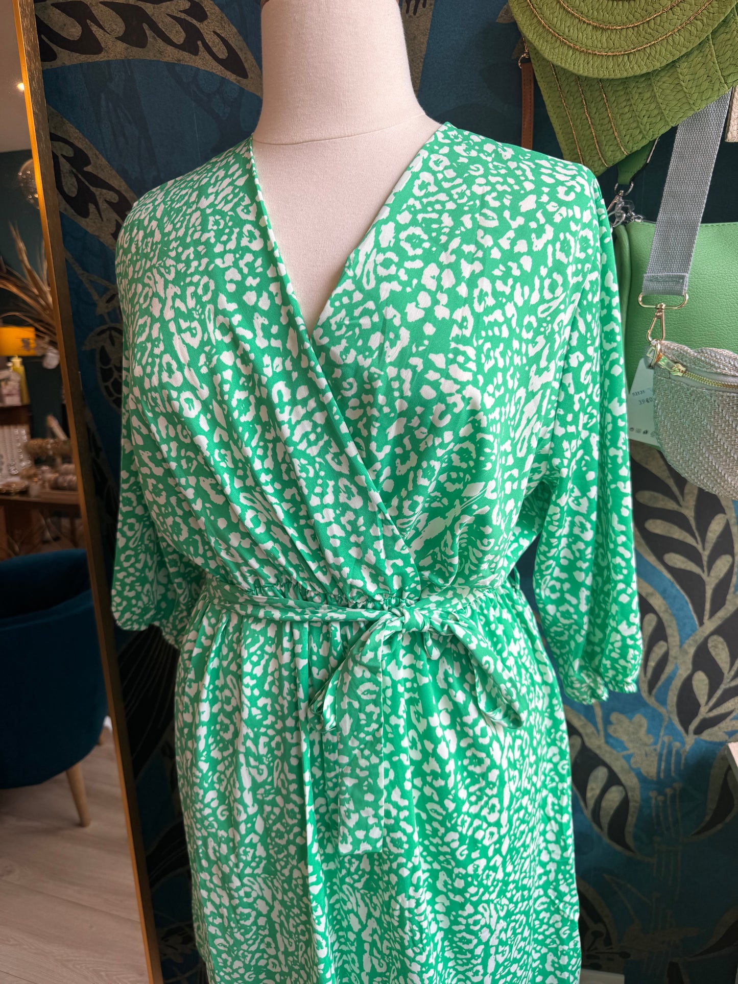 Robe cache-cœur imprimé 💚✨