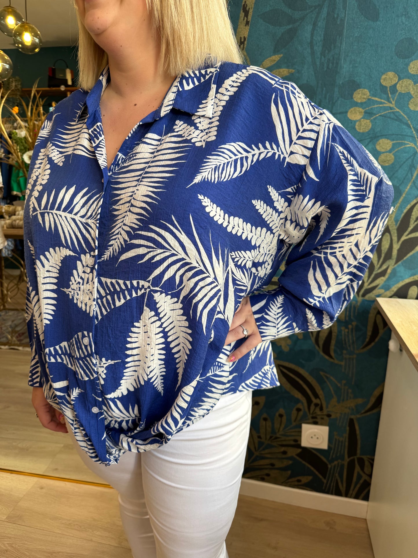 🌿 Chemise imprimée tropicale bleu roi