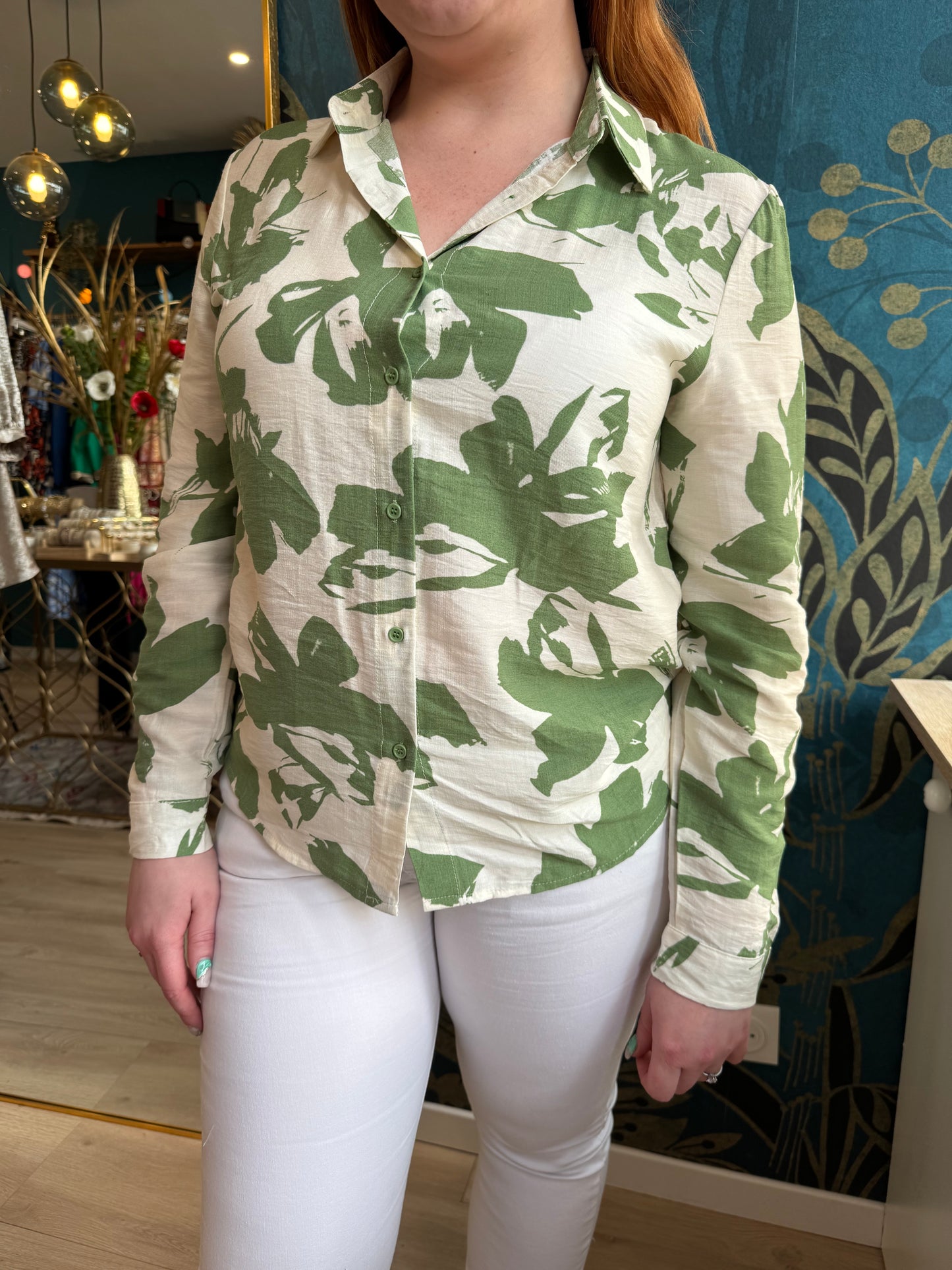 🌿 Chemise imprimée feuillage vert sauge