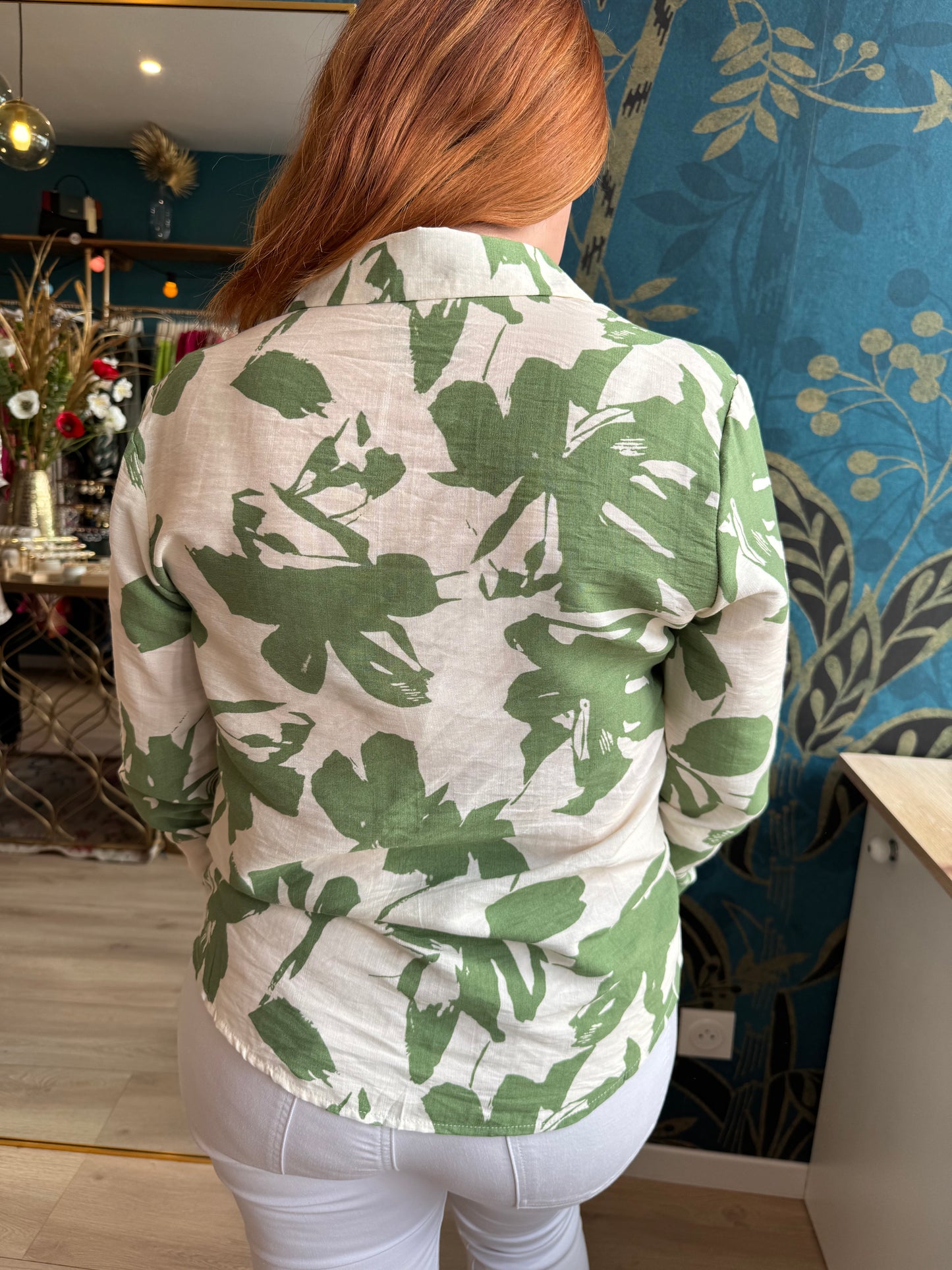 🌿 Chemise imprimée feuillage vert sauge
