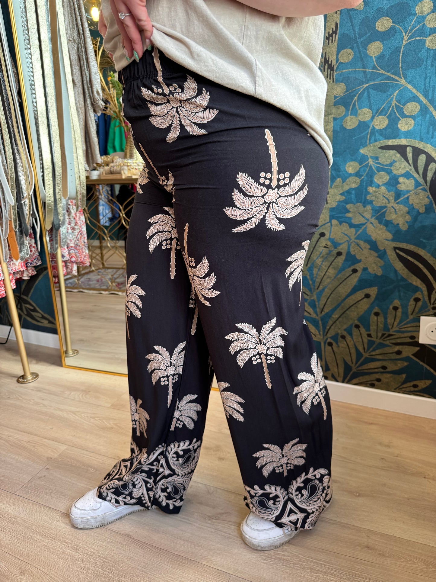 Pantalon fluide imprimé palmiers 🖤