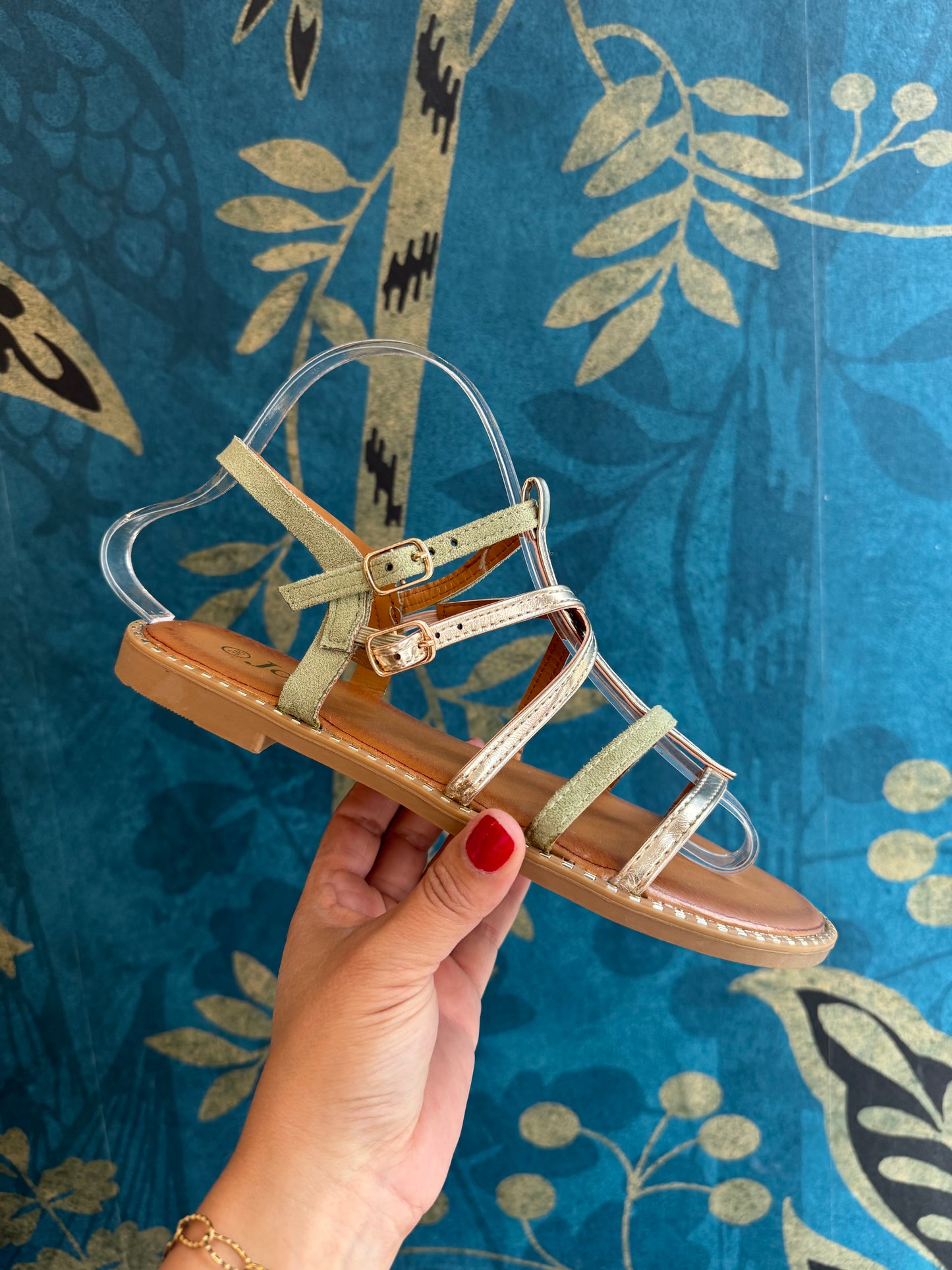 🌿 Sandales plates dorées et vert kaki
