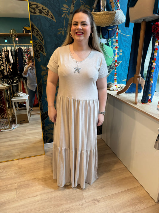 ⭐ Robe longue beige à étoile argentée