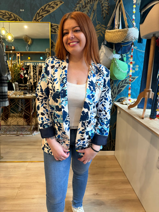 💙 Blazer imprimé floral – Élégance et fraîcheur ! ✨