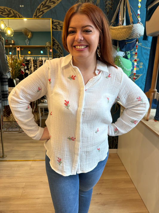 Chemise en gaze de coton brodée 🌿✨