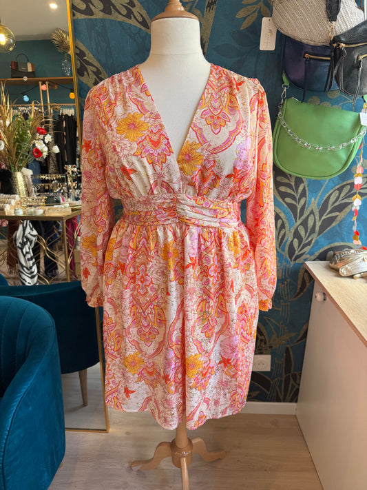 Robe bohème éclatante 🌸✨