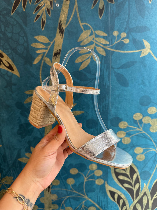✨Sandales argentées & talon corde bohème ✨